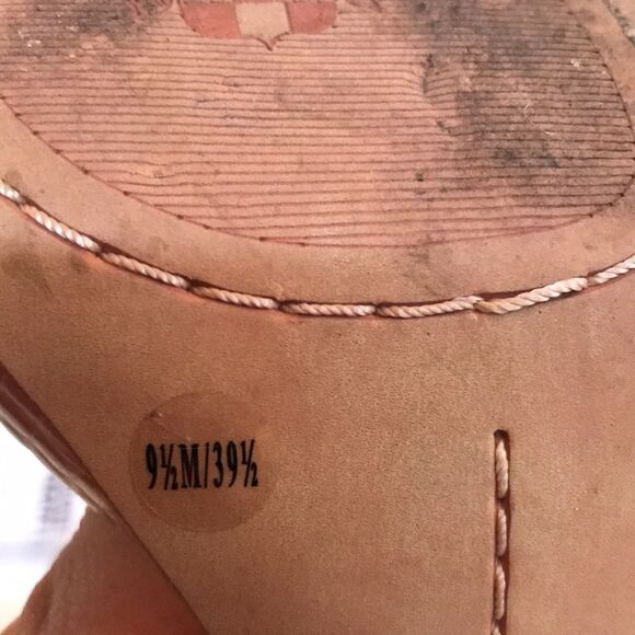 VINCE CAMUTO SPIKE EXOTIC ANKLE STRAP HEELS BEIGE SIZE 9.5 STRAPPY SEXY SHOES - Picture 9 of 9